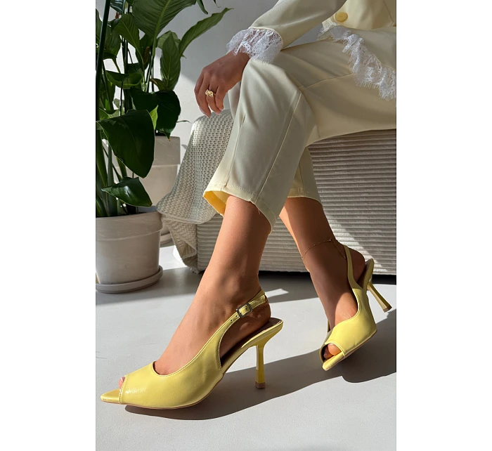 Ženské sandály na podpatku žluté model 22091987 - Boto