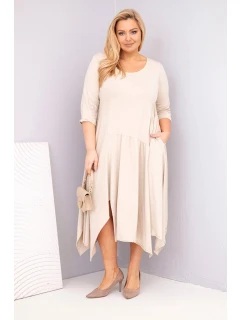 Dámská bavlněná model 21881269 Plus Size s asymetrickým lemem béžová - K-Fashion
