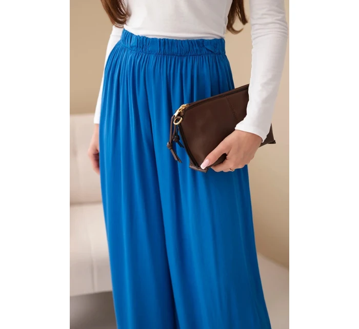 Dámské viskózové široké kalhoty s gumou v pase model 21924570 - K-Fashion