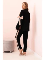Dámský komplet s viskózou – sako s klopami a kalhoty s model 21232429 černý - K-Fashion
