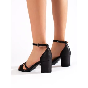 Jedinečné dámské  sandály černé na širokém podpatku