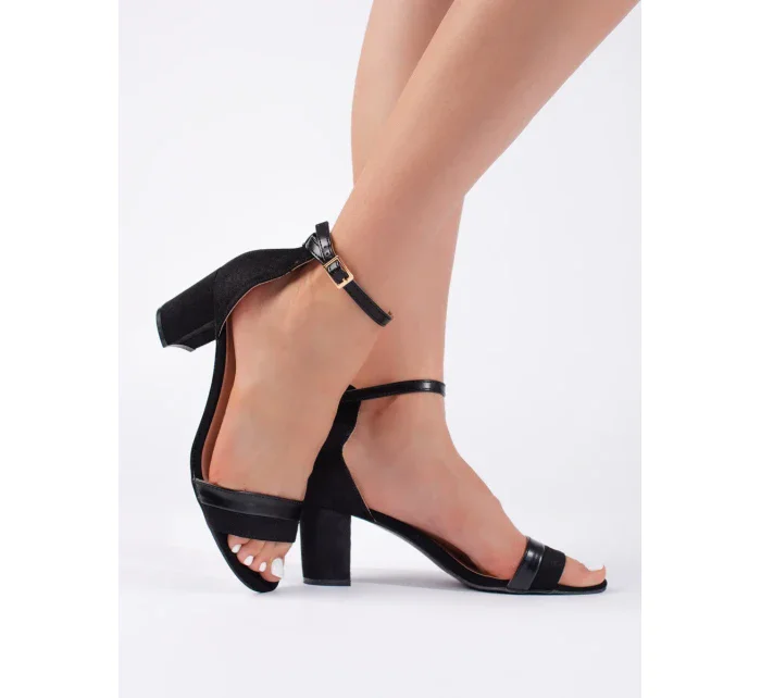 Luxusní dámské sandály černé na širokém podpatku Luxusní dámské sandály černé na širokém podpatku