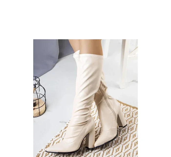 Kozačky na podpatku  model 204775 Solea