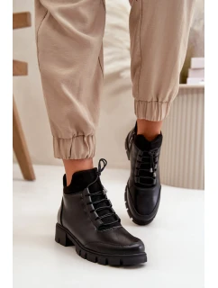 Nízké dámské boty s černé model 21668882 - Boto