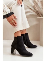 Zateplené Kotníkové Boty Na Podpatku S Zrcadlovým Prvkem Černé Silvare Zateplené Kotníkové Boty Na Podpatku S Zrcadlovým Prvkem Černé Silvare