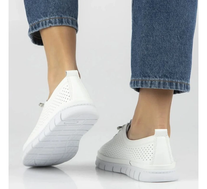 Dámské kožené ažurové polobotky Filippo DP7671