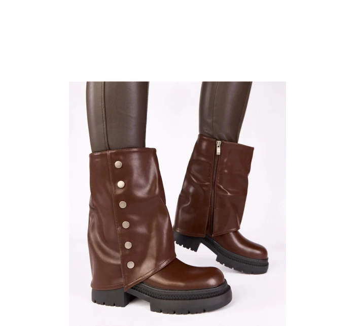 Boty na široké podrážce model 222354 Solea Boty na široké podrážce model 222354 Solea