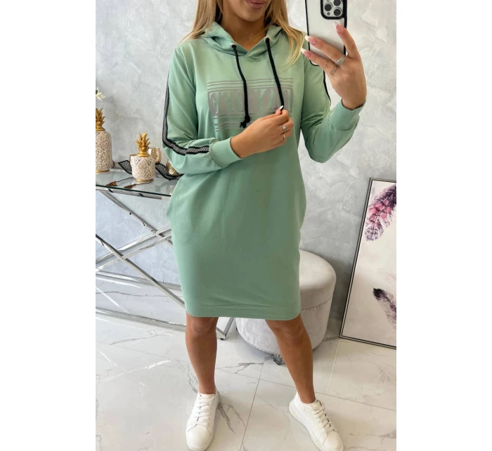 Šaty s model 21752976 potiskem tmavě mátové - K-Fashion