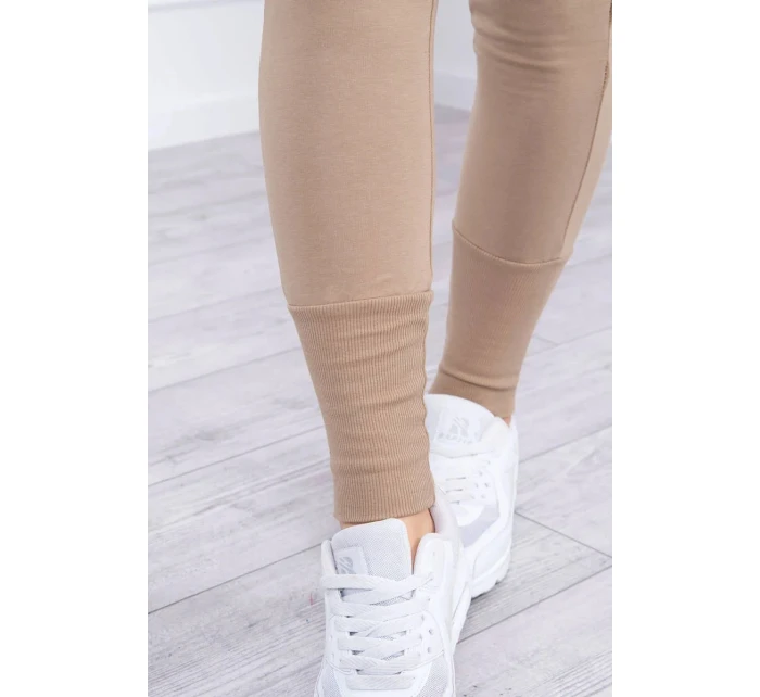 Komplet z szerokimi ściągaczami camelowy