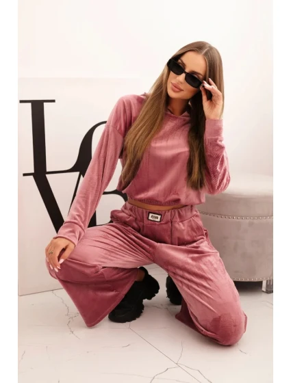 Dámská souprava z veluru se širokými nohavicemi a kapucí tmavě růžová Dámská souprava z veluru se širokými nohavicemi a kapucí tmavě růžová