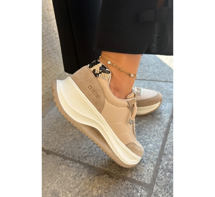 Dámské semišové tenisky na platformě Big Star RR274A345 HI-POLY SYSTEM Tmavě béžové Dámské semišové tenisky na platformě Big Star RR274A345 HI-POLY SYSTEM Tmavě béžové