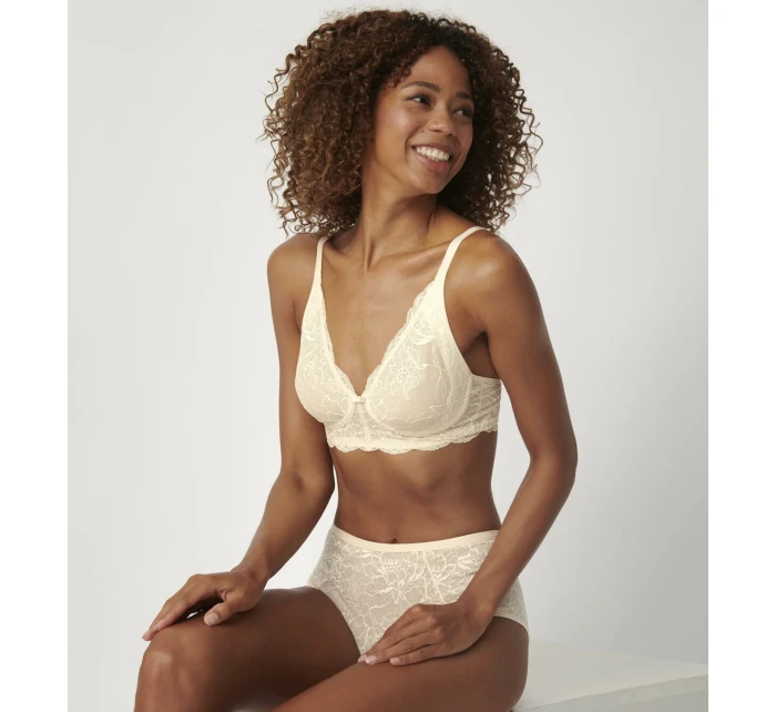 Podprsenka Amourette Charm N03 krémová - Triumph