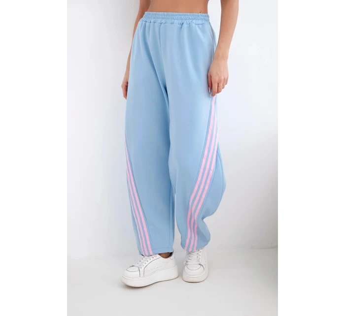 Dámské máslové kalhoty z viskózy s lampasem modré Dámské máslové kalhoty z viskózy s lampasem modré