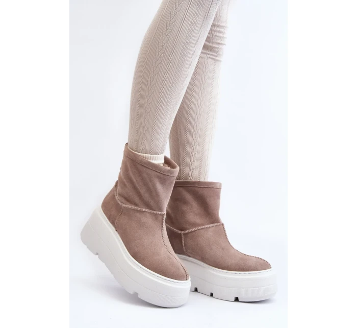 Boty na klínovém podpatku model 191190 Step in style Boty na klínovém podpatku model 191190 Step in style