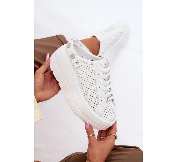 Kožené Ažurové Dámské Tenisky Na Platformě S Páskem Na Patě D&A LR61-7088 Bílé