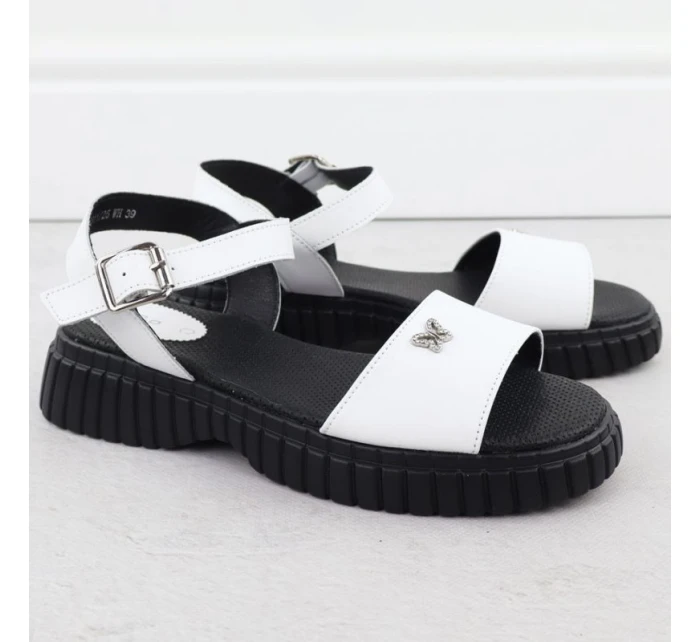 Dámské kožené sandály na hrubé podrážce s motýlím vzorem bílé Filippo DS6811 Dámské kožené sandály na hrubé podrážce s motýlím vzorem bílé Filippo DS6811