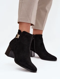 Zateplené dámské kotníkové boty na podpatku se zlatým detailem černé model 21708221 - Boto