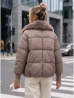 Dámská zimní prošívaná bunda s kožešinou v barvě taupe, FashionStreet TY5820 Dámská zimní prošívaná bunda s kožešinou v barvě taupe, FashionStreet TY5820