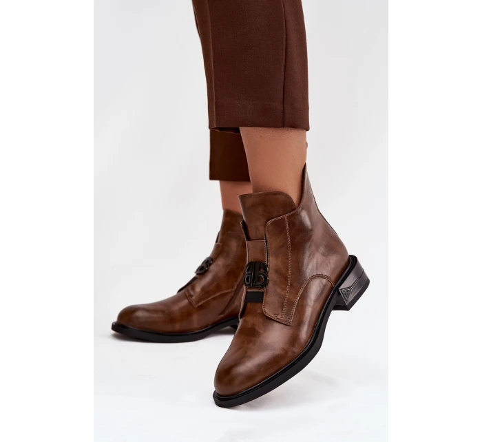 Dámské zateplené kožené boty Briselda – hnědé, s dekorativním detailem Dámské zateplené kožené boty Briselda – hnědé, s dekorativním detailem