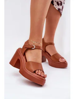 Sandály na podpatku  model 209923 Step in style