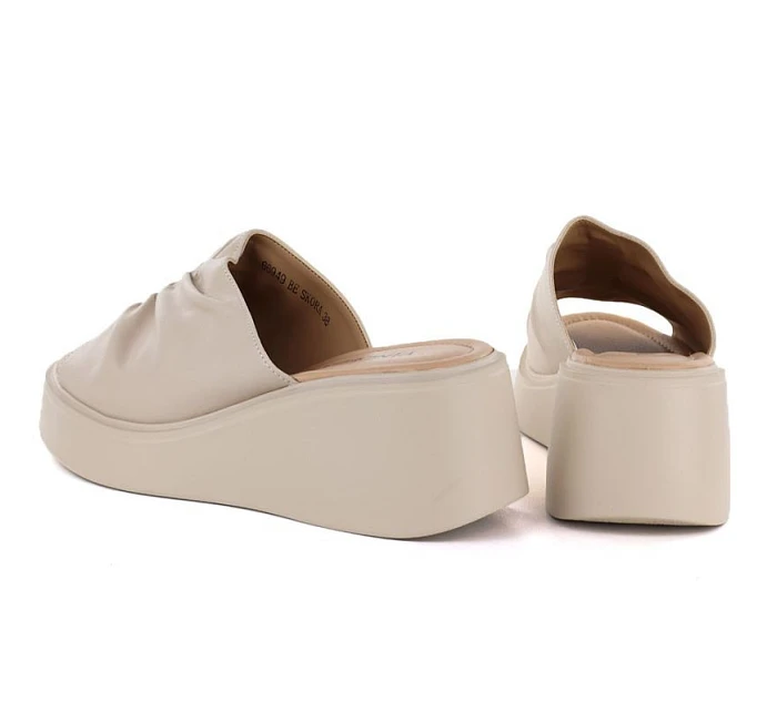 Dámské kožené žabky na platformě beige Vinceza 66949