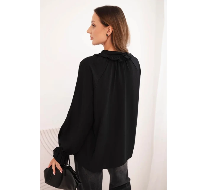 Dámská blůza z viskózy s výstřihem do V a vázáním u rukávů černá