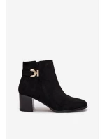 Zateplené dámské kotníkové boty na podpatku se zlatým detailem černé model 21708221 - Boto Zateplené dámské kotníkové boty na podpatku se zlatým detailem černé model 21708221 - Boto