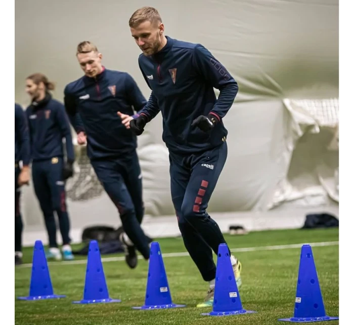 Vysoký sloupek Yakima Sport s otvory 100734