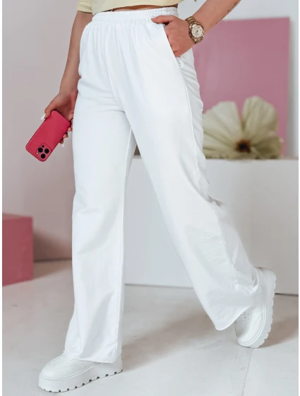 Dámské tepláky se širokými nohavicemi DRESLINA white FashionStreet UY2693 Dámské tepláky se širokými nohavicemi DRESLINA white FashionStreet UY2693