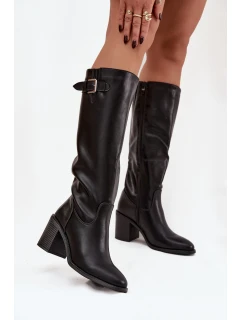 Dámské kozačky na podpatku s přezkou černé model 21744576 - Boto