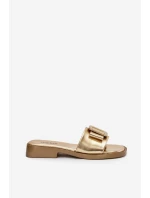 Dámské nazouváky na ploché podrážce s zlatým přezkou model 21900550 - Boto