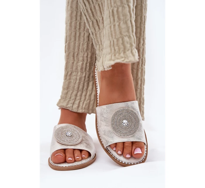 Dámské Pantofle Na Plochém Podpatku S Ozdobou model 21696751 Stříbrné - S.Barski