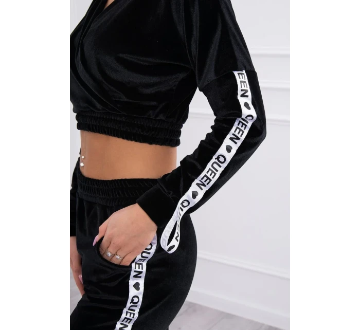 Velurová souprava s nápisem Queen black Velurová souprava s nápisem Queen black