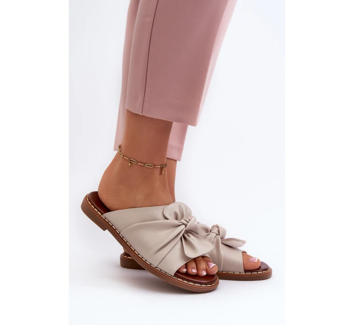 Dámské sandály na ploché podrážce béžové model 21658396 - Boto Dámské sandály na ploché podrážce béžové model 21658396 - Boto