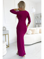 Lesklé dlouhé dámské šaty ve fuchsijové barvě s brokátem, výstřihem a rozparkem na noze 404-9