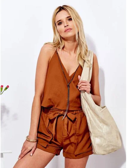 Elegantní krátký hnědý overal na ramínkách (W2017S12) Elegantní krátký hnědý overal na ramínkách (W2017S12)