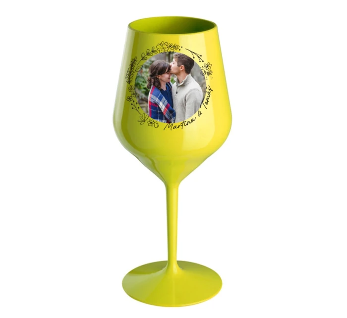 Personalizovaná nerozbitná sklenice s květinový ohraničením 