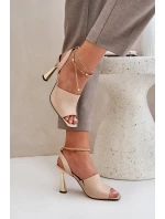 Kožené Sandály Na Jehlovém Podpatku S Ozdobným  Béžové model 21683561 - CheBello