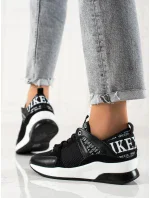 Pěkné dámské černé tenisky bez podpatku Pěkné dámské černé tenisky bez podpatku