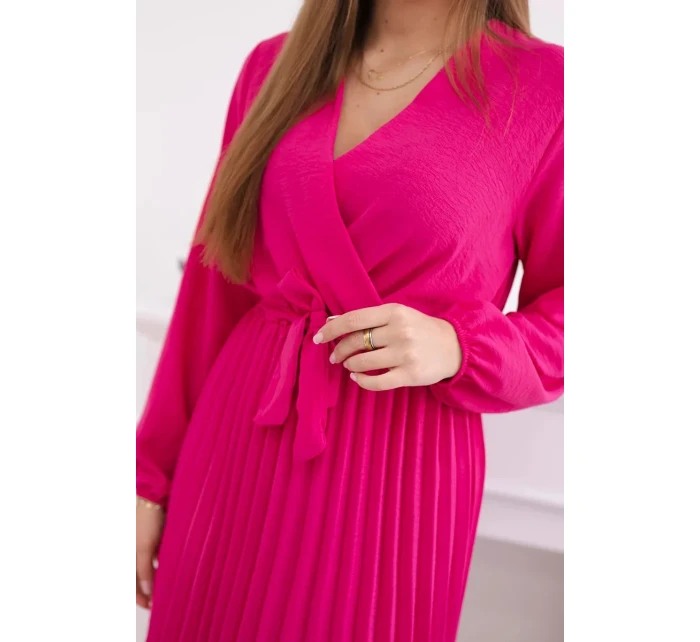 Šaty se svázaným plisovaným lemem fuchsie Šaty se svázaným plisovaným lemem fuchsie