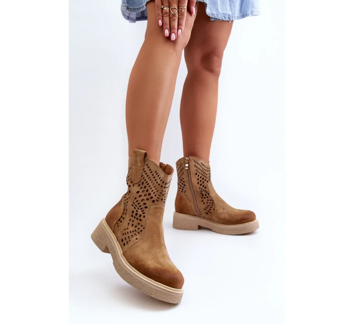 Dámské nízké kozačky z semiše s podrážkou Bežové model 21652391 - Zazoo