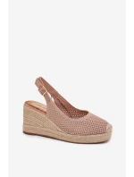 Dámské sandály na klínu s pletením růžové model 21699676 - Boto Dámské sandály na klínu s pletením růžové model 21699676 - Boto