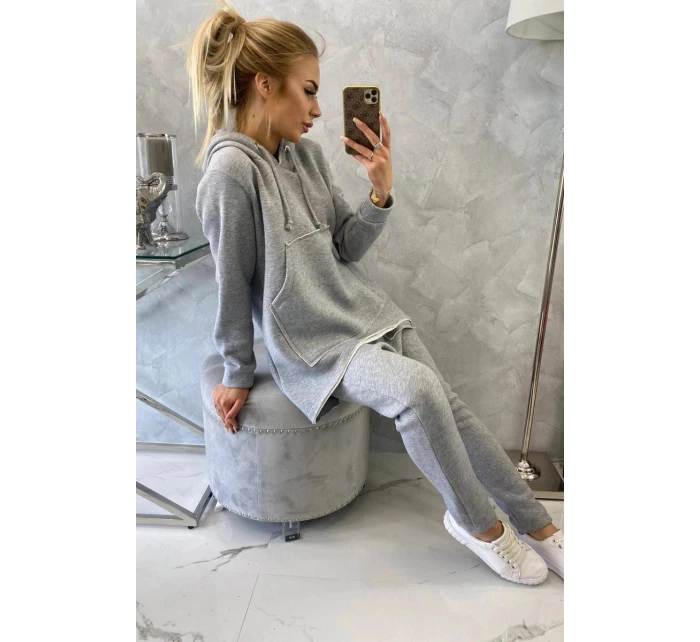 Šedá souprava kalhot baggy Šedá souprava kalhot baggy