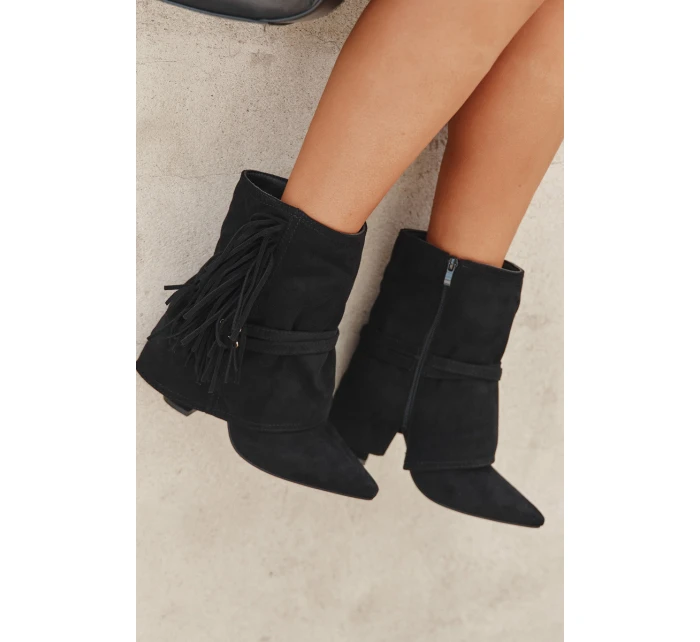 Dámské Kotníkové Boty S A Zlatými Přezkami model 21709054 - Boto Dámské Kotníkové Boty S A Zlatými Přezkami model 21709054 - Boto