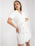 Elegantní bílé mini koktejlové šaty na knoflíky