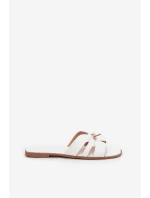 Ploché Dámské Pantofle S Páskem A Zlatým Bílé model 21703735 - Boto Ploché Dámské Pantofle S Páskem A Zlatým Bílé model 21703735 - Boto