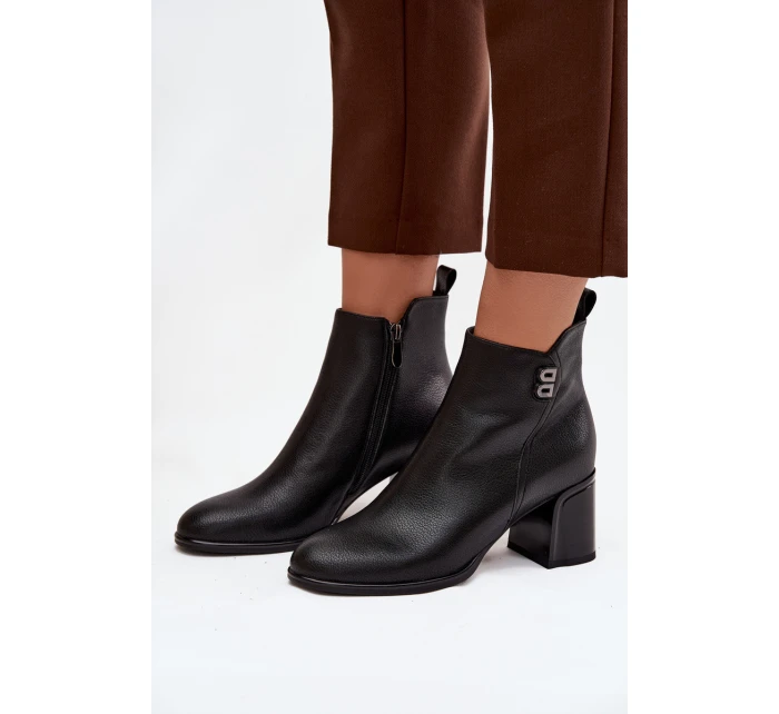 Dámské kožené zateplené boty Jovelle – černé, na podpatku Dámské kožené zateplené boty Jovelle – černé, na podpatku
