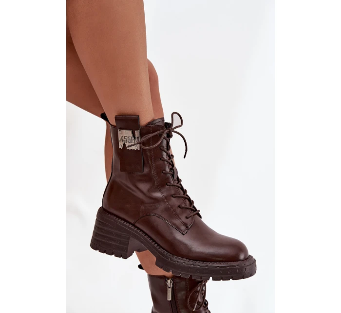 Dámské kožené workery na podpatku s ozdobným detailem Artiker – hnědé Dámské kožené workery na podpatku s ozdobným detailem Artiker – hnědé