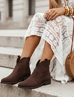 Dámské semišové prolamované kozačky hnědé FashionStreet ZY1346