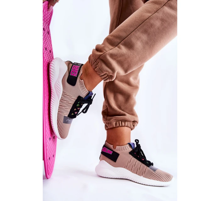 Dámská sportovní obuv nazouvací béžove model 21591032 - Boto